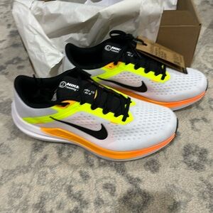 Nike Mens Air Winflo 10 Size 8